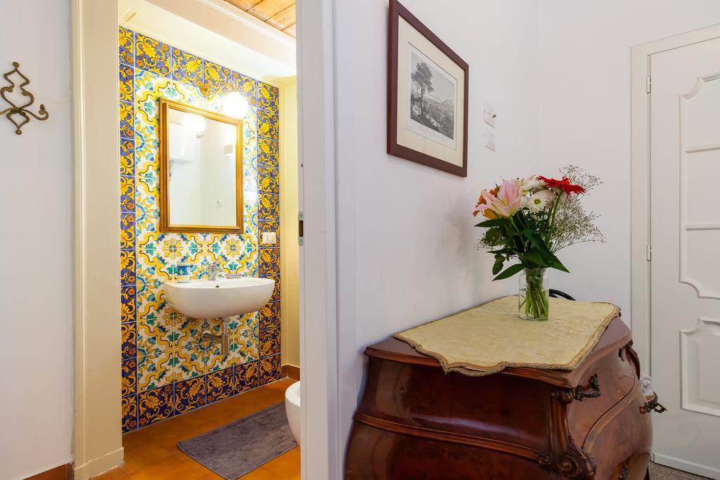 Don Pedro Rooms In The City Center Napoli Esterno foto