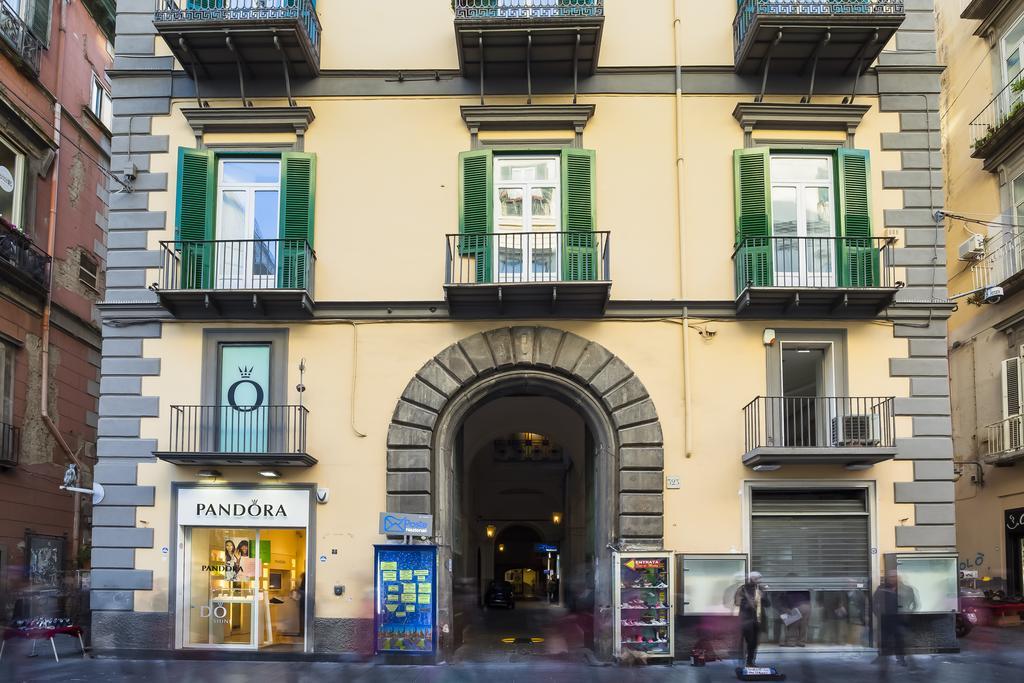 Don Pedro Rooms In The City Center Napoli Esterno foto